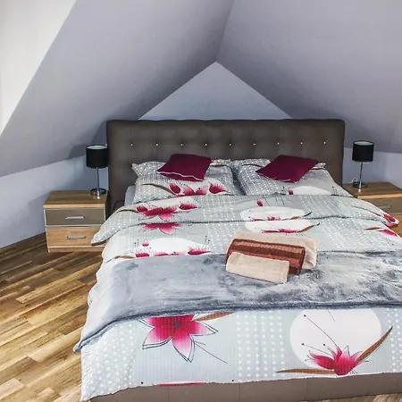 Сasa de vacaciones Four-bedroom Holiday In Wolin